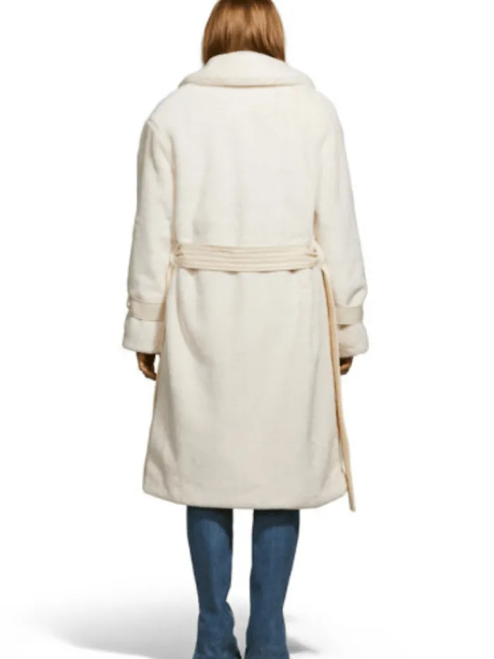 freed_violet_faux_fur_lon_2-1.webp Freed Coats And Jackets | Faux Fur Edit^Violet Faux Fur Long Coat In Cream