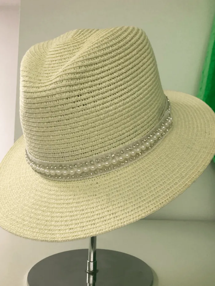 izzi_accessories_cream_su_1.webp Izzi Hats Hats & Hair Accessories | Gifts Under £100^Izzi Accessories Cream Summer Fedora Hat With Diamantee and Pearl Band