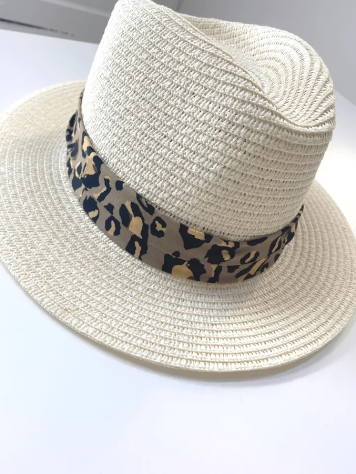 izzi_accessories_fedora_c_0-8.webp Izzi Hats Hats & Hair Accessories | Gifts Under £50^Izzi Accessories Fedora Cream Animal Print Hat SH374