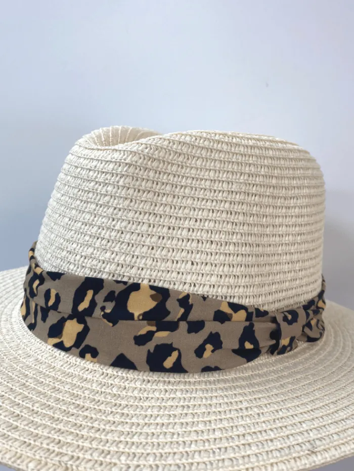 izzi_accessories_fedora_c_1-2.webp Izzi Hats Hats & Hair Accessories | Gifts Under £50^Izzi Accessories Fedora Cream Animal Print Hat SH374