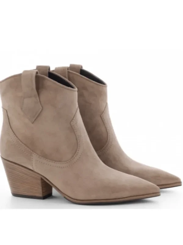 Kennel u0026 Schmenger Footwear | Footwear^Kennel & Schmenger Dallas Ankle Cowboy Boot In Cookie Suede 217-3640-3