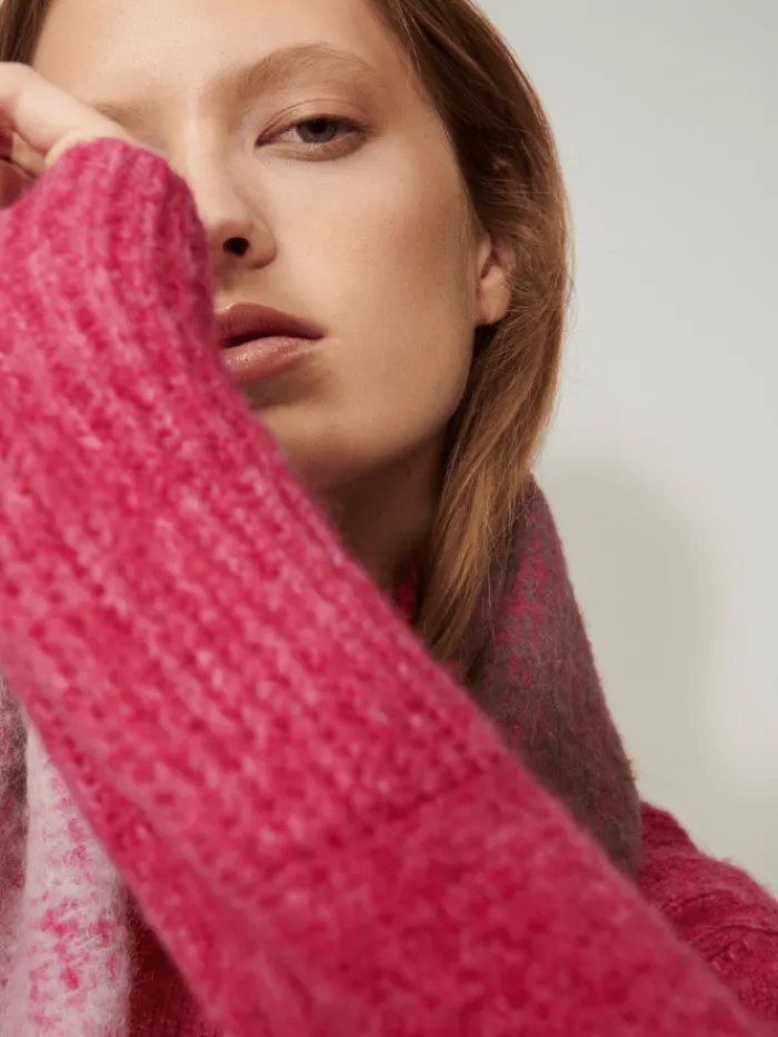 luisa_cerano_pink_turtlen_4.webp Luisa Cerano Knitwear | Gifts Under £250^Pink Turtleneck Pullover 188302 5292 Col 0453