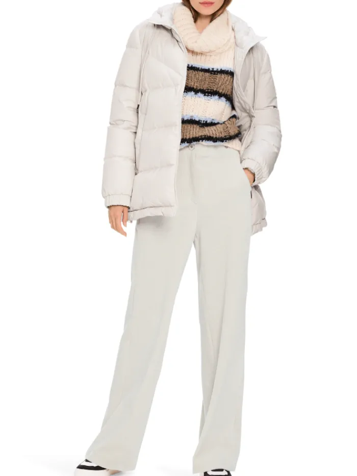 marc_cain_additions_padde_7.webp Marc Cain Additions Coats And Jackets | Luxury Gifts^Padded Quilted Coat In Light Beige XA 12.02 W79 CO