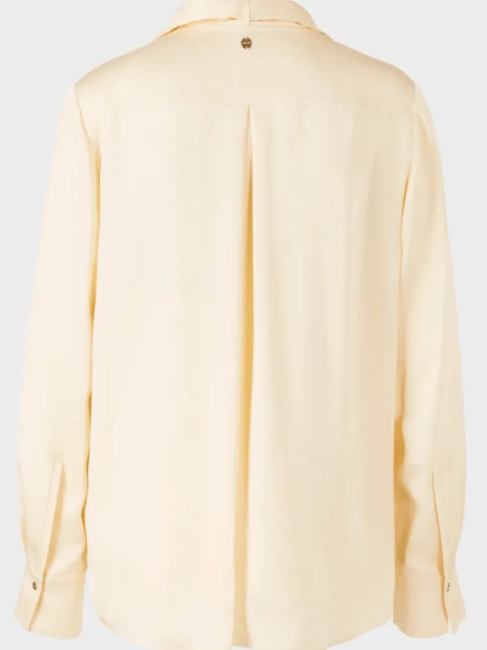 marc_cain_collections_cre_1-1.webp Marc Cain Collections Tops | Gifts Under £100^Cream Blouse With Scoop Neck VC 51.30 W60 COL 11