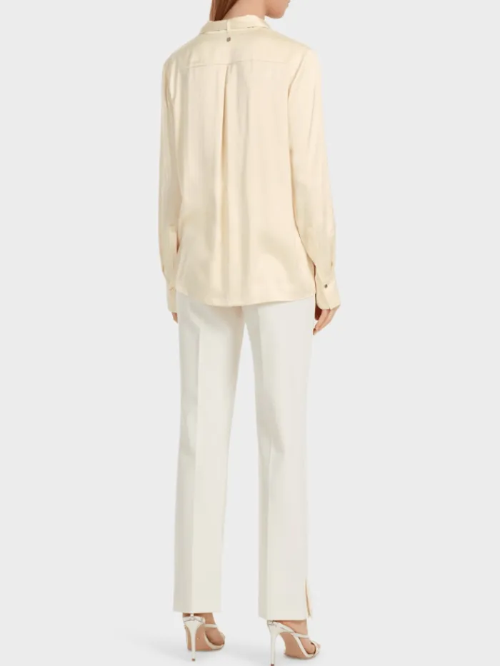 marc_cain_collections_cre_2.webp Marc Cain Collections Tops | Gifts Under £100^Cream Blouse With Scoop Neck VC 51.30 W60 COL 11