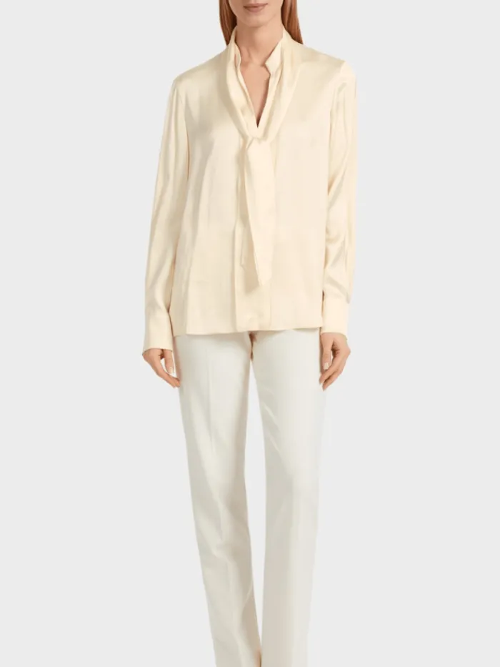 marc_cain_collections_cre_3.webp Marc Cain Collections Tops | Gifts Under £100^Cream Blouse With Scoop Neck VC 51.30 W60 COL 11