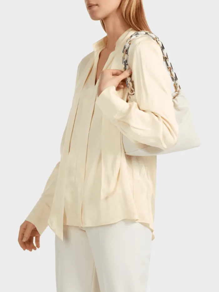 marc_cain_collections_cre_6.webp Marc Cain Collections Tops | Gifts Under £100^Cream Blouse With Scoop Neck VC 51.30 W60 COL 11