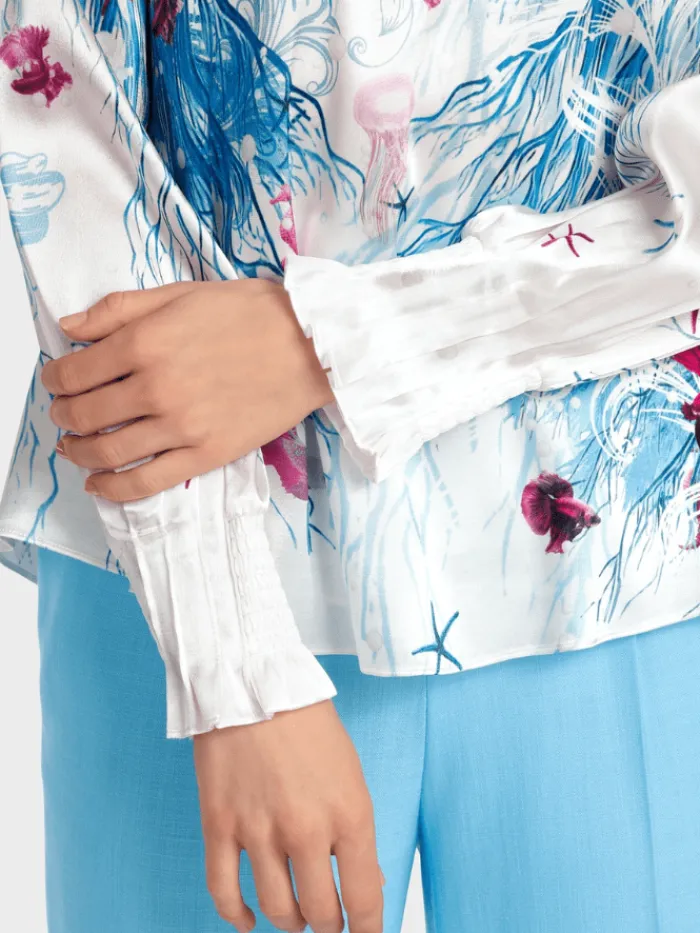 marc_cain_collections_pri_4-1.webp Marc Cain Collections Tops | Gifts Under £250^Printed Blouse In Light Azure Design WC 51.47 W8