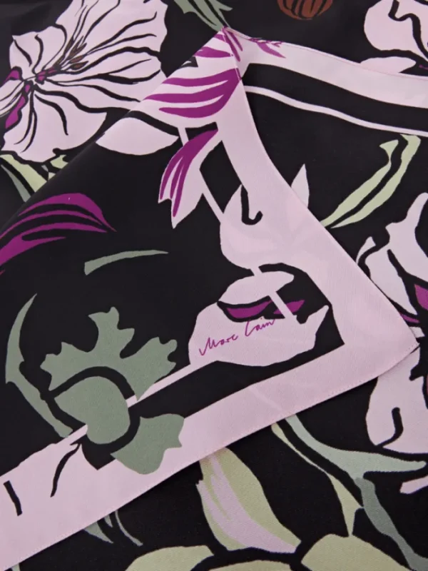Marc Cain Collections Scarves & Gloves | Gifts Under £100^Silk Scarf In Flower Print XC B4.15 Z25 COL 900