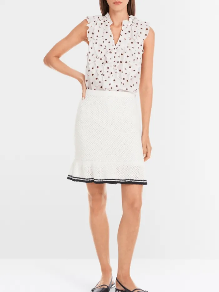 marc_cain_collections_wom_6-13.webp Marc Cain Collections Tops | Gifts Under £250^Women's Ruffled Blouse With Polka Dots Blouse YC