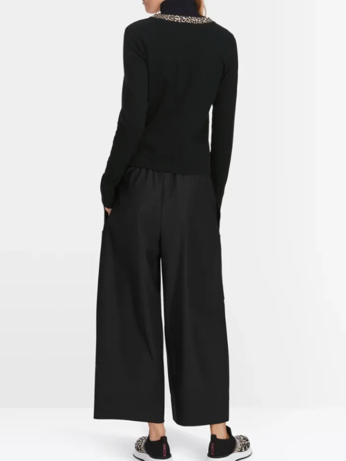 marc_cain_sports_black_zi_3.webp Marc Cain Sports Coats And Jackets | Gifts Under £250^Black Zip Up Jacket In Cotton Rib XS 31.10 J55 COL 90