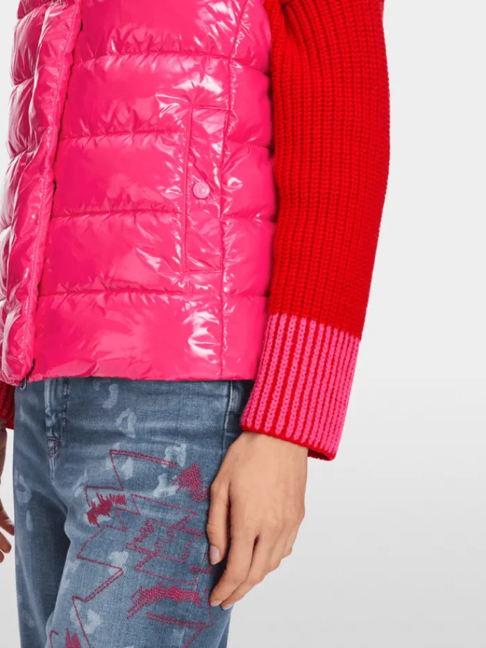 marc_cain_sports_shiny_qu_4.webp Marc Cain Sports Coats And Jackets | Puffers And Gilets^Shiny Quilted Gilet XS 37.03 W36 Col 244