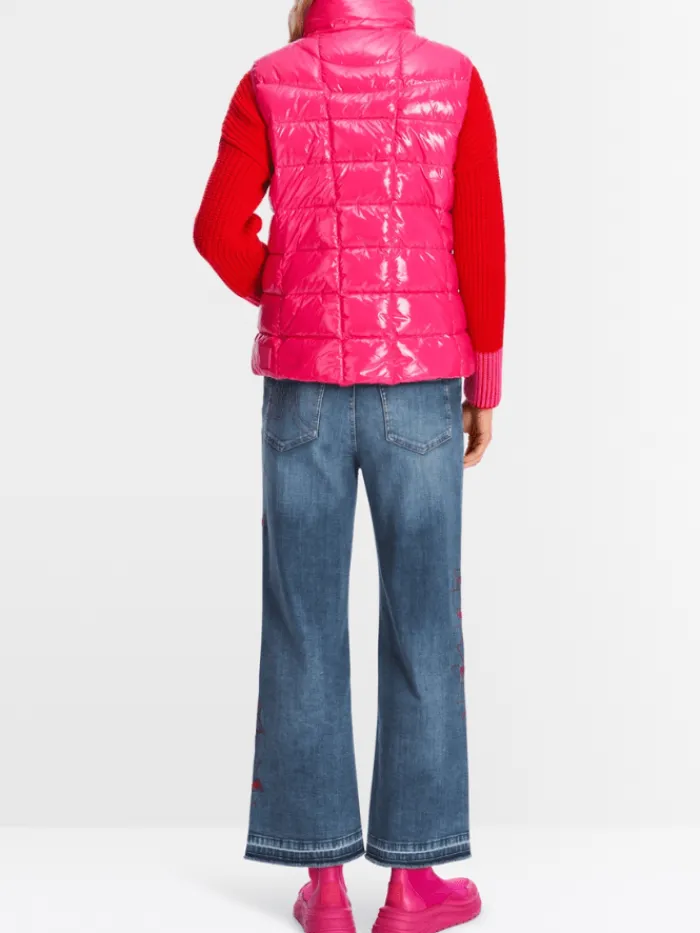 marc_cain_sports_shiny_qu_6.webp Marc Cain Sports Coats And Jackets | Puffers And Gilets^Shiny Quilted Gilet XS 37.03 W36 Col 244