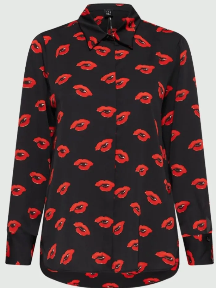 marella_yeah_black_with_l_0.webp Marella Tops | Gifts Under £250^YEAH Black With Lips Print Satin Shirt 24231160632 Col 004